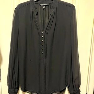 White House Black Market long shear sleeve pullover blouse size M
